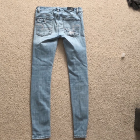 American eagle ripped skinny jeans - Picture 3 of 4